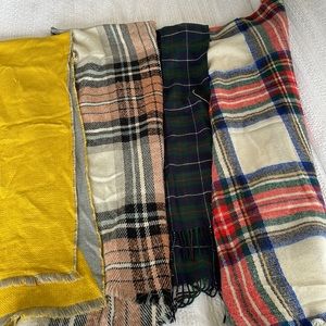 Bundle of scarves (4)